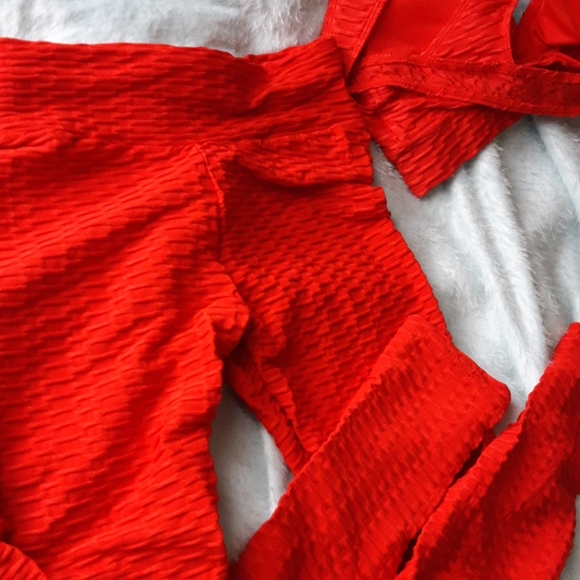 - Spandex NWT size s- yoga pants and top - Picture 3 of 5